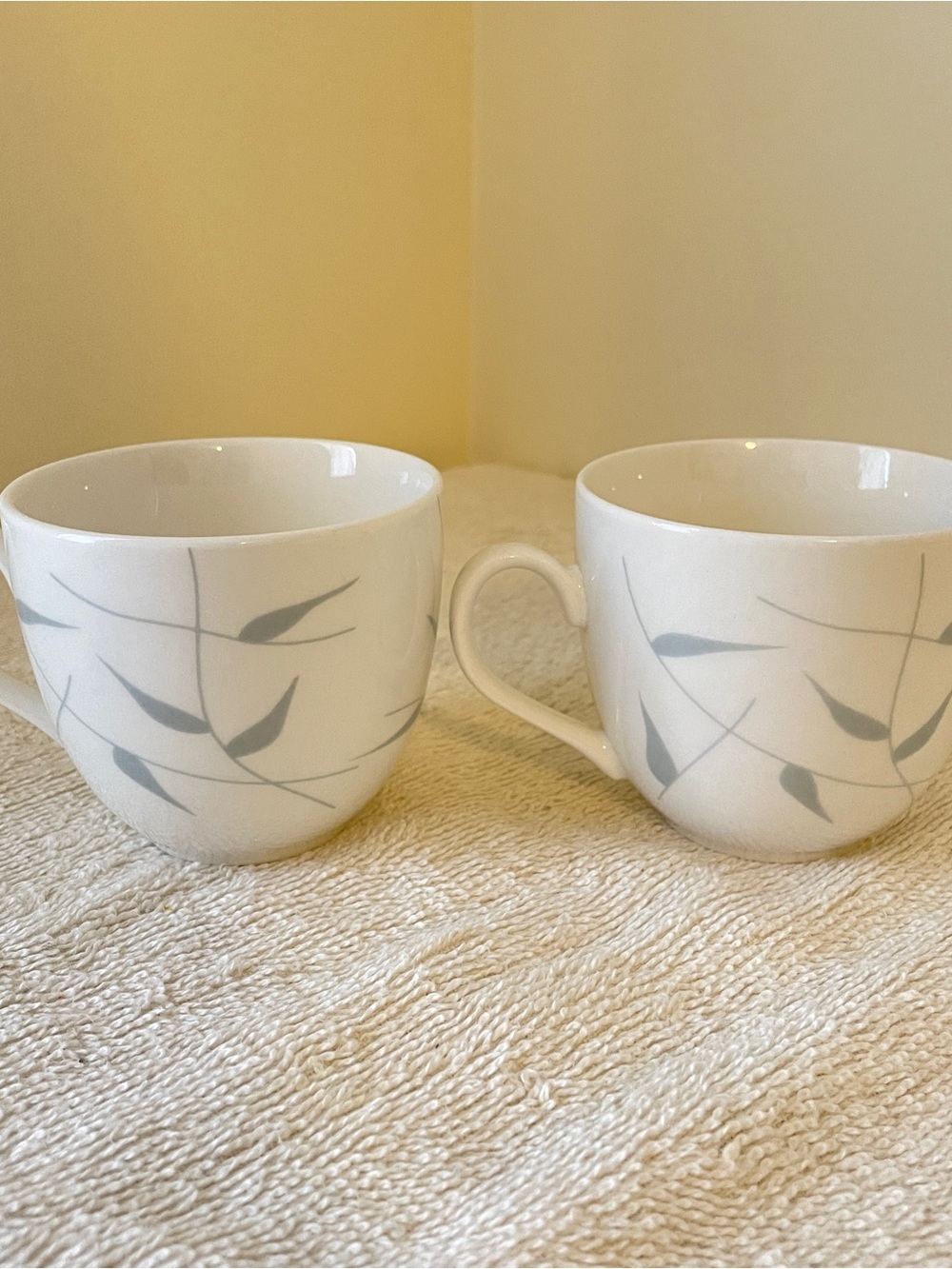 Set of 2 Vintage Lynns Fine China Teacup Cup - Elegant Gray Leaf Branch Pattern